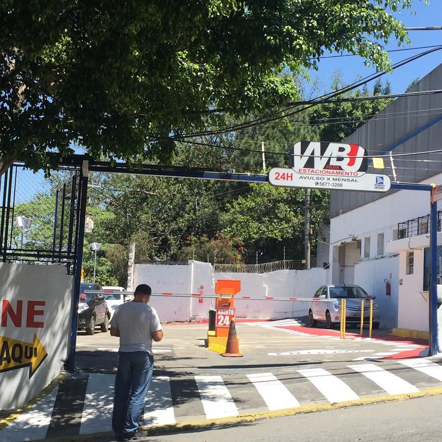 Estacionamento com Wifi e Energia