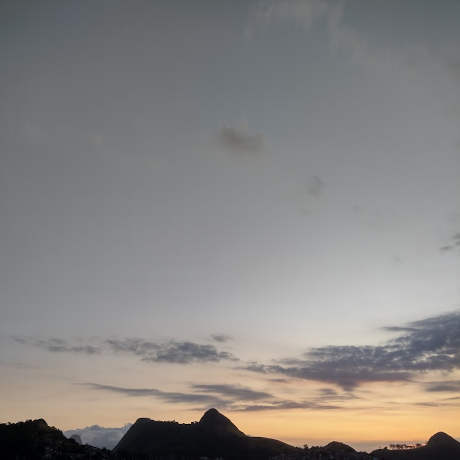 Praia da Areia Grossa / Areia Grossa Beach