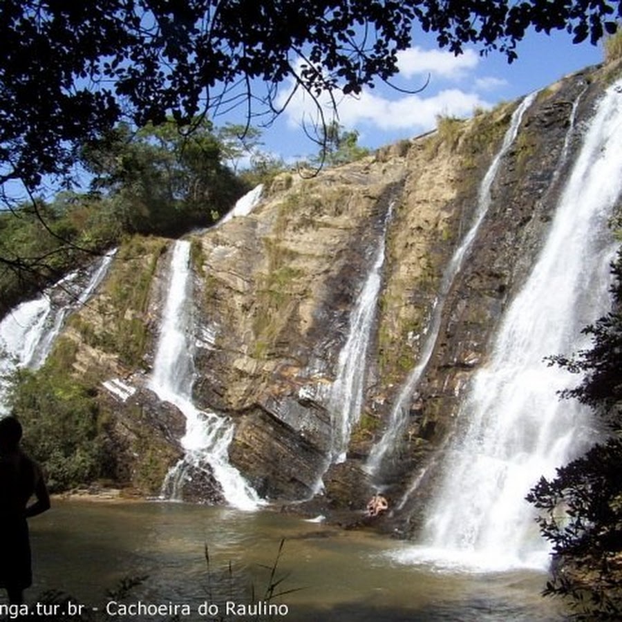 Cachoeira do Raulino (Waterfalls)