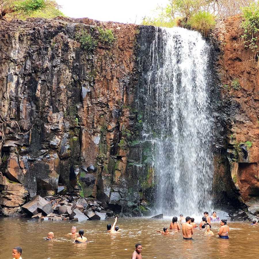 Camping Selvagem Cachoeira do Dominguinhos – Veríssimo