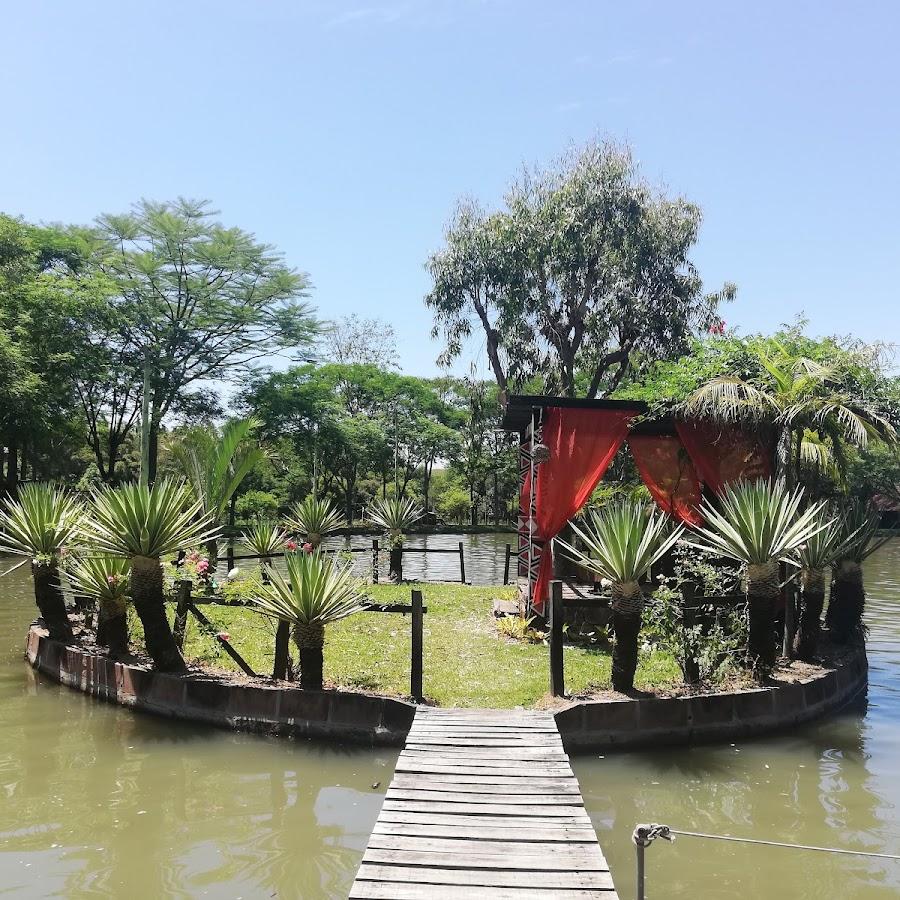 Camping Tobacco Country