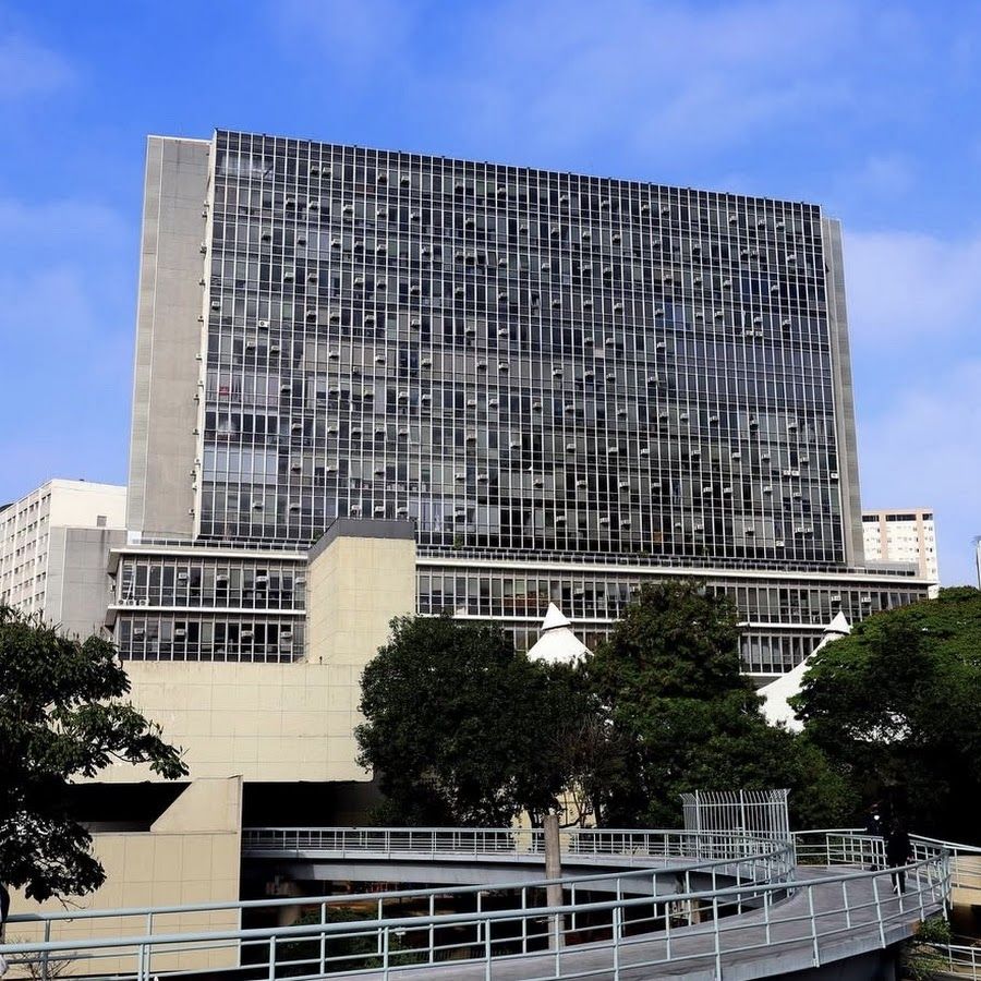 Direito após o portão público