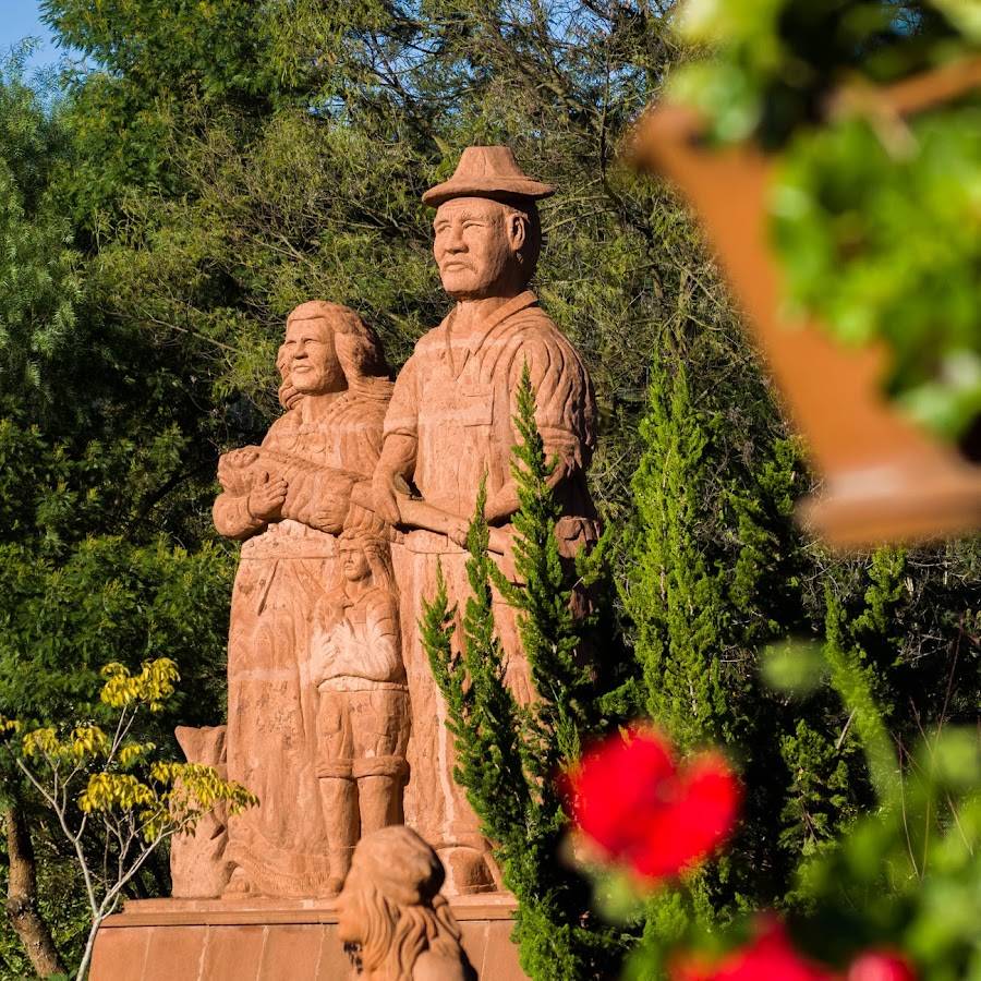 Esculturas Parque Pedras do Silêncio