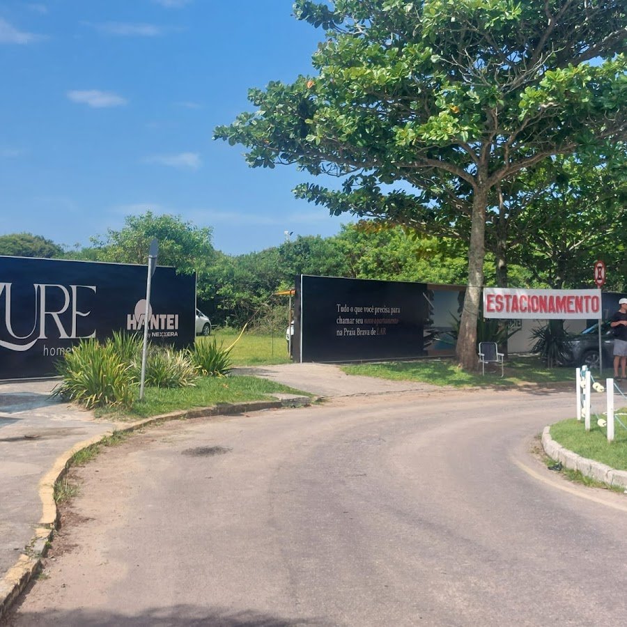 Estacionamento e Apoio Overland