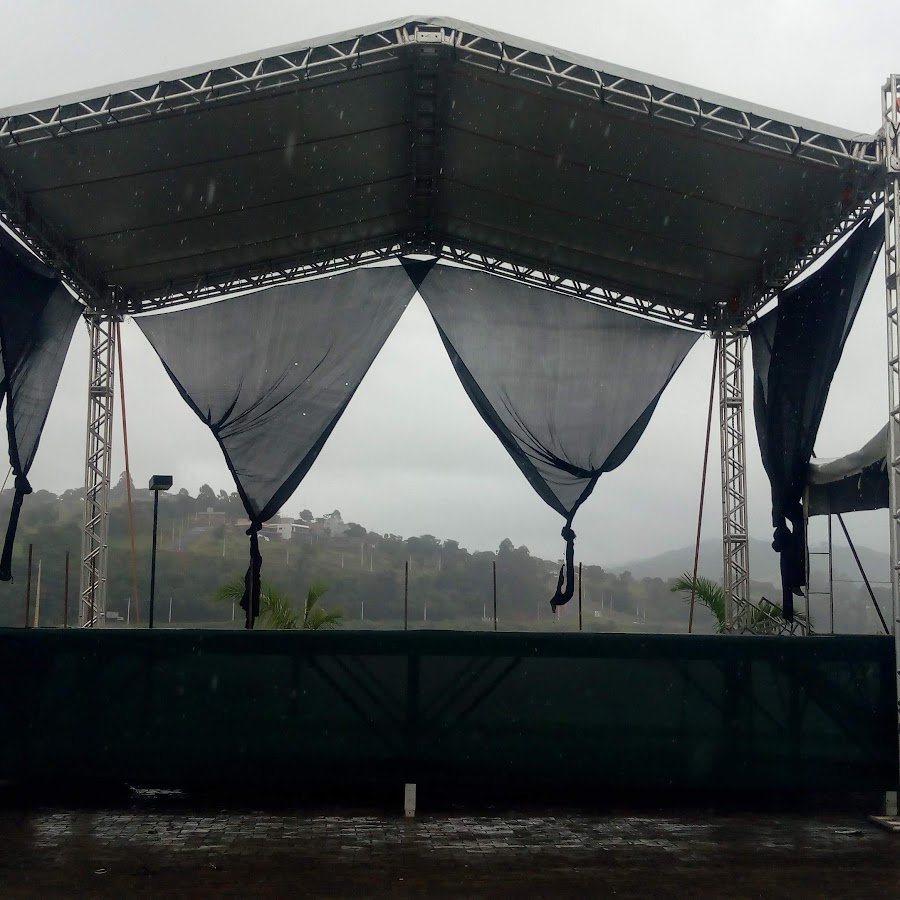 Estacionamento público Capitólio