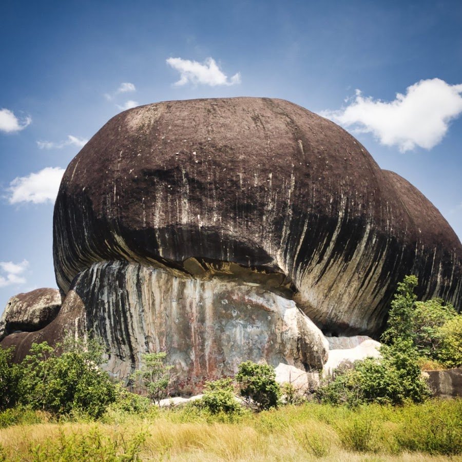 estrada para Pedra pintada