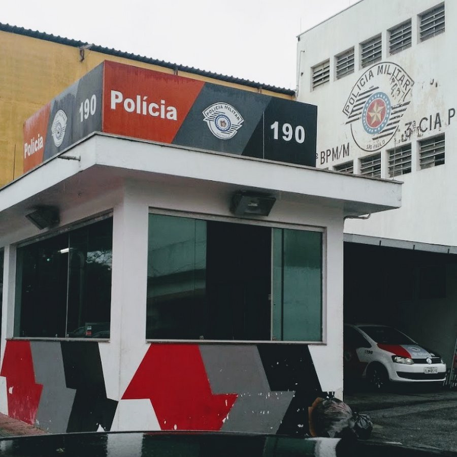 Frente da polícia militar