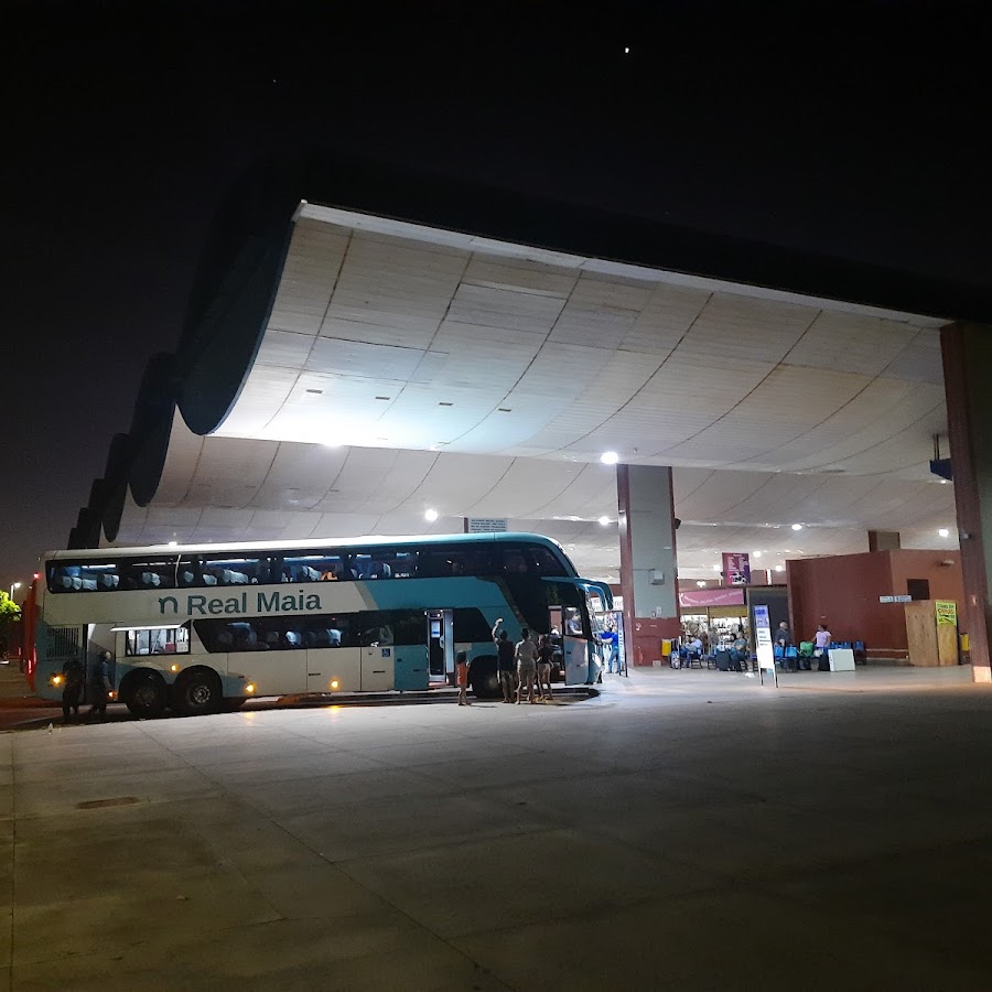 Frente à Rodoviária