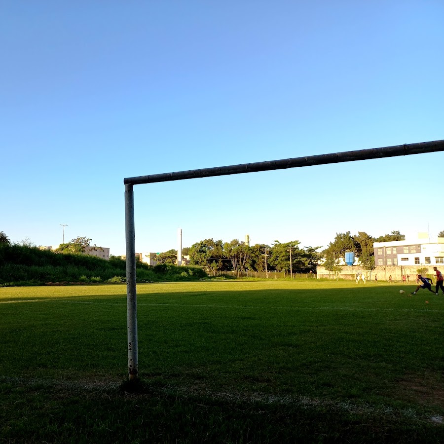 Futebol abandonado em área rural