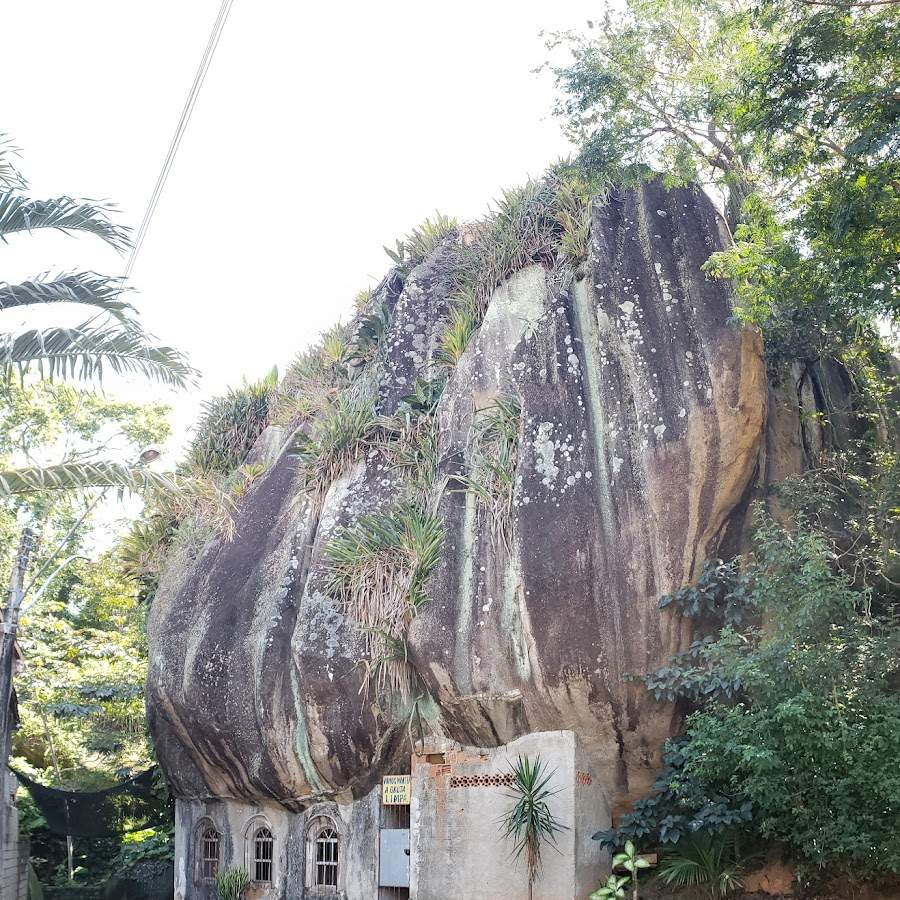 Gruta Maria Drummond