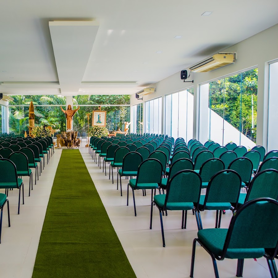 Perto da igreja / Governo Federal