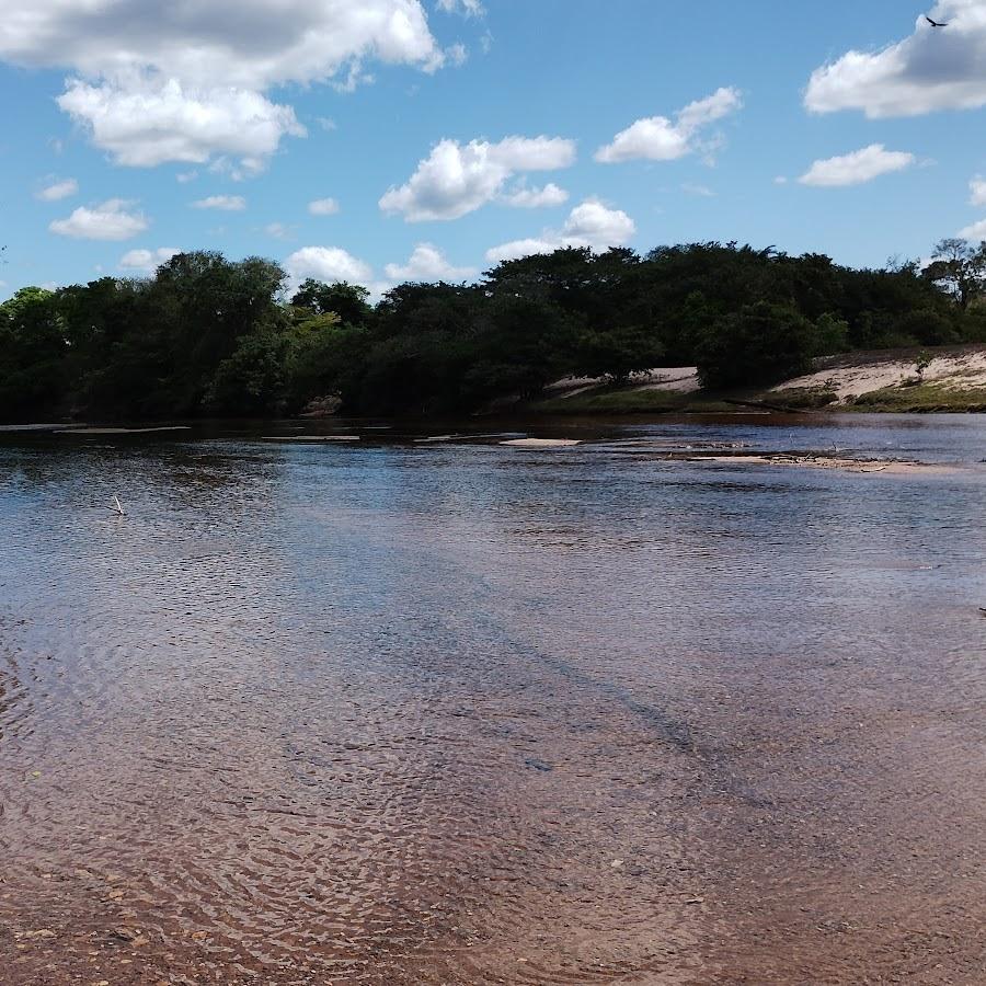 Poço Azul - estacionamento