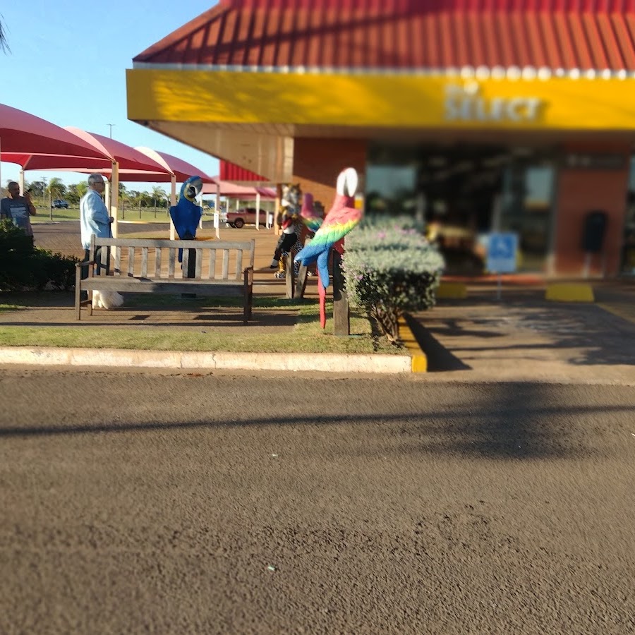 Ponto de Caminhão / Restaurante