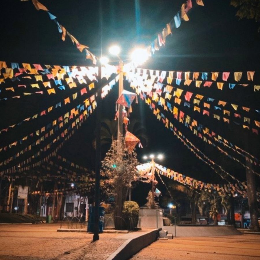 Praça Amador Simoes