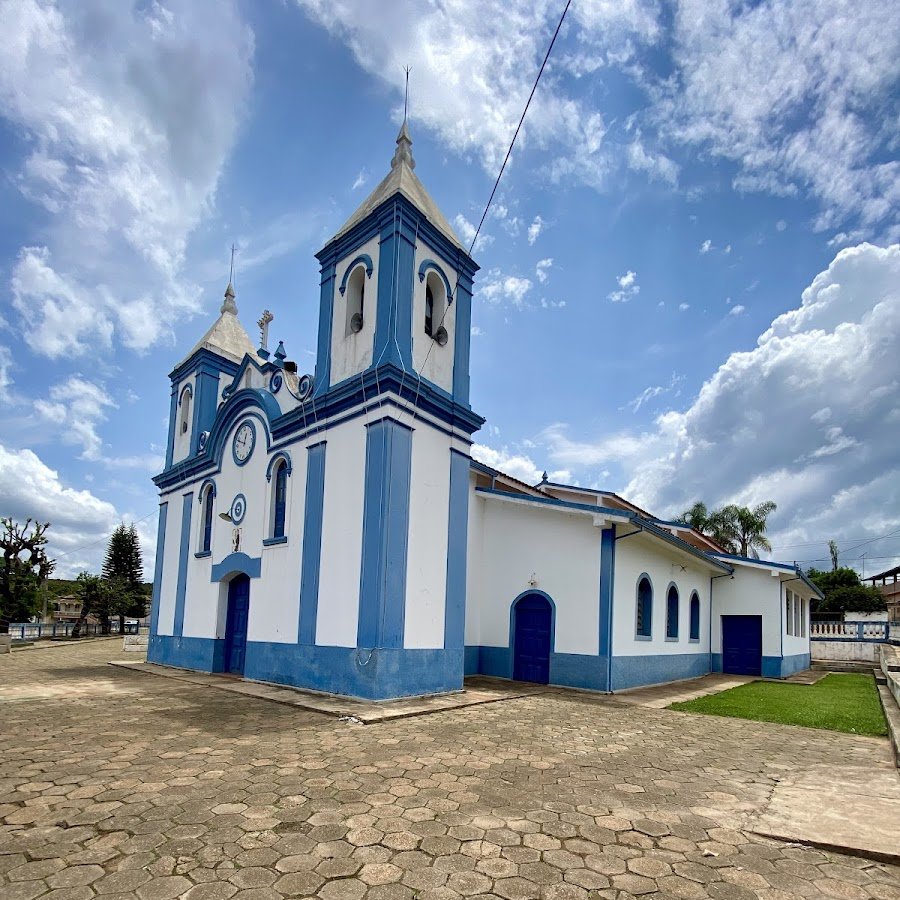 Praça da Igreja Matriz Santo Antônio do Leite