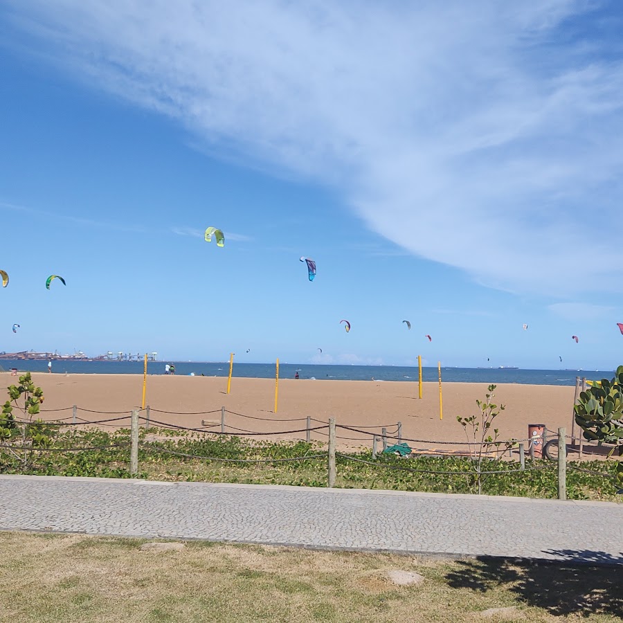 Praia de Camburi estacionamento k6