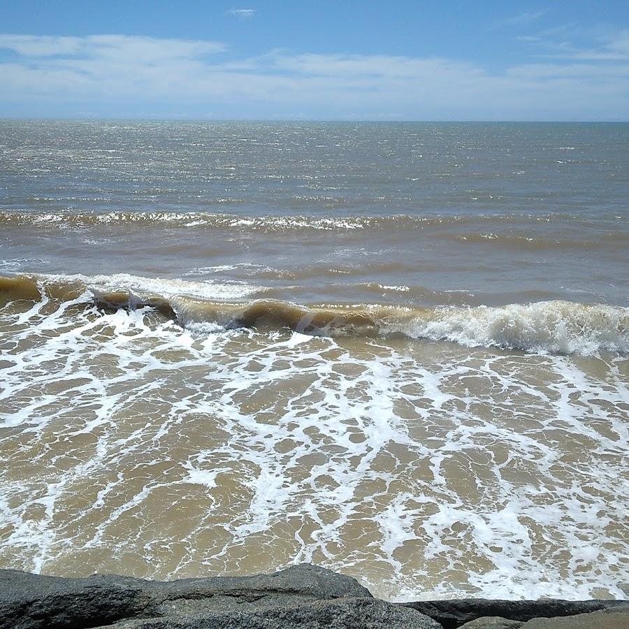 Praia Central de Marataízes