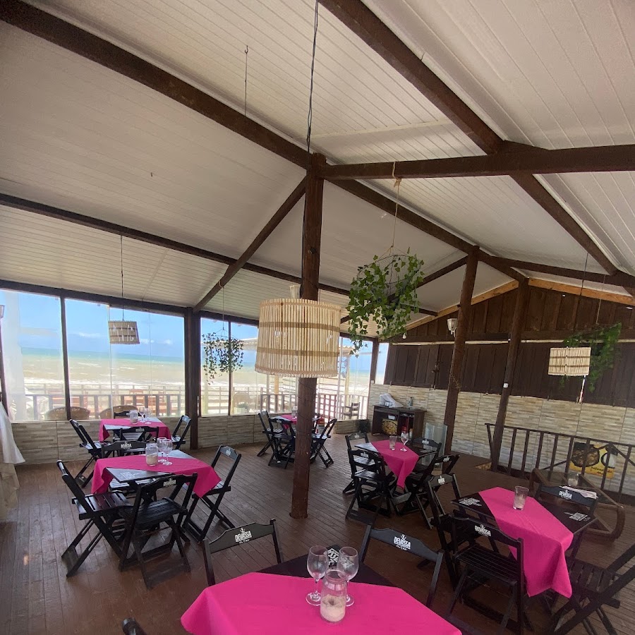 Próximo ao Restaurante Pérola Beach