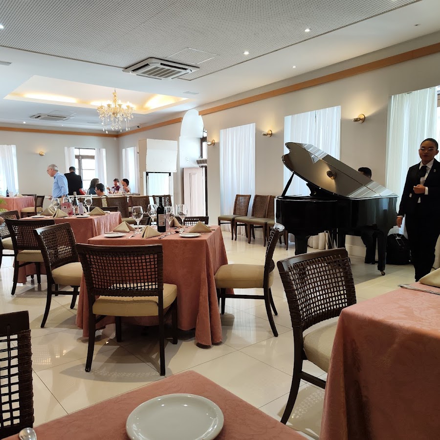 Praça Benedito Leite