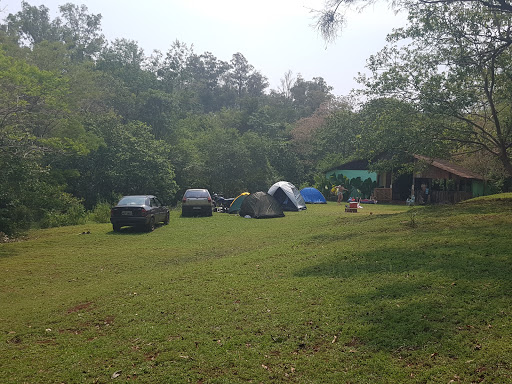 Camping Cachoeira da Onça