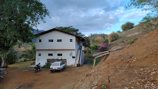 Camping e Hostel Castelo