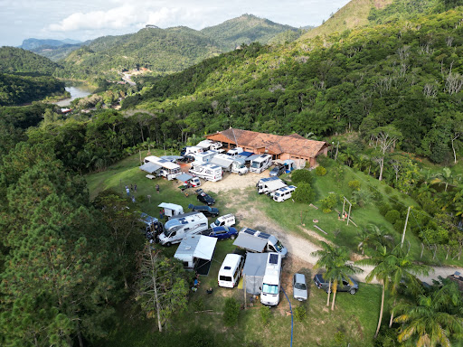 Camping e Pousada Família Piluá