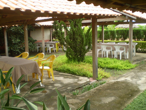 Camping Restaurante Vila Rica