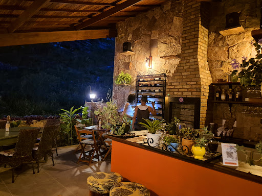 Cantinho na Serra Bistro.