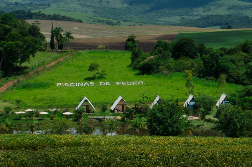 Camping - Piscina de Pedra