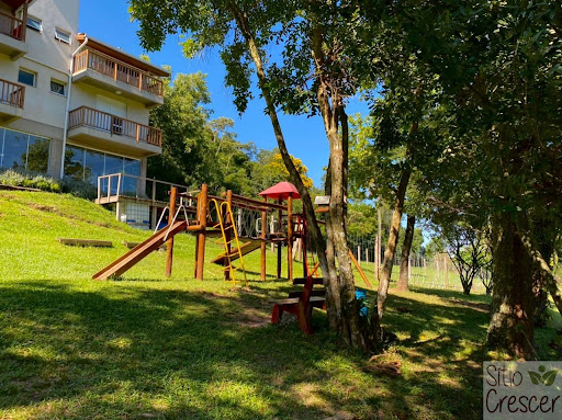 Sítio Crescer (Camping e Hostel)