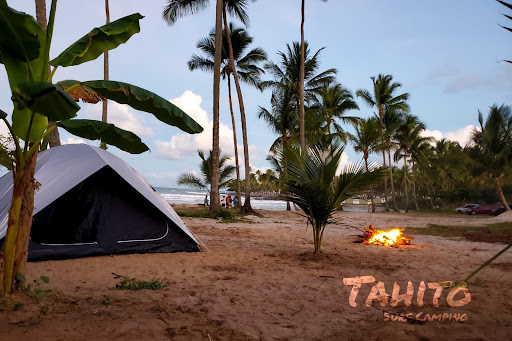Tahito Surf Camping