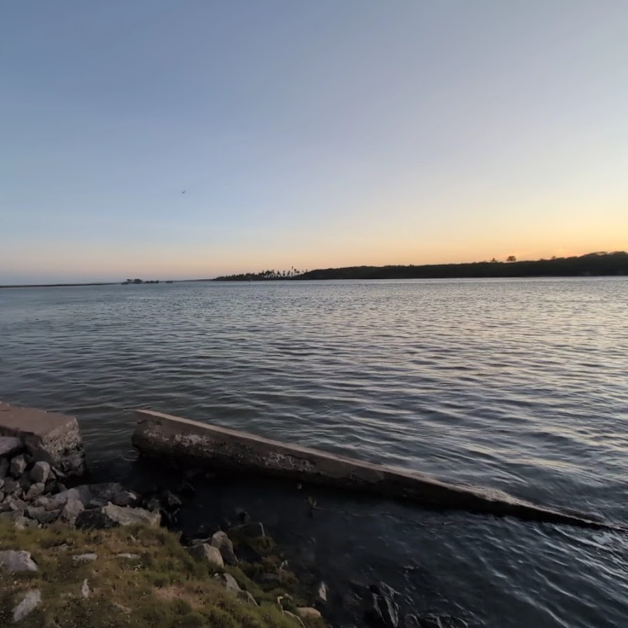 Deck na Barra Restaurant (Barra de Itanhém)