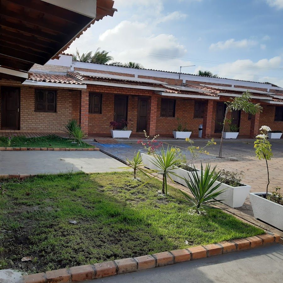 Posto de gasolina Shell e hotel