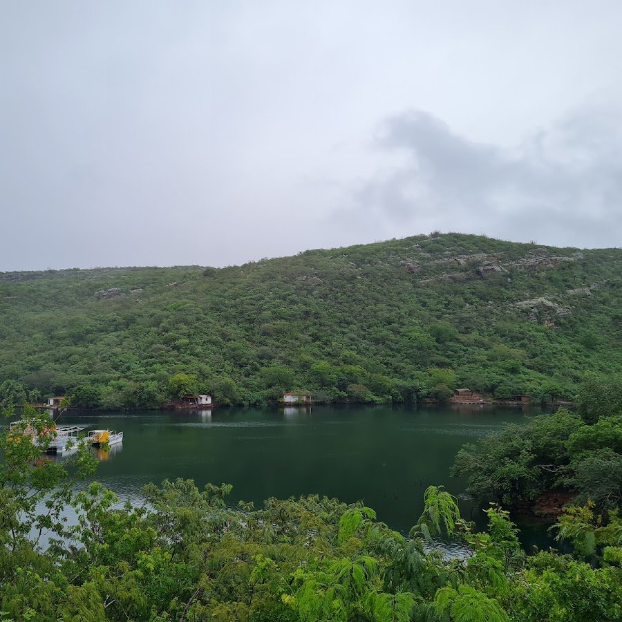 Camping atrás da Casa de Dulce