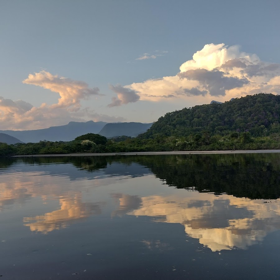 Cais da cidade histórica de Mambucaba