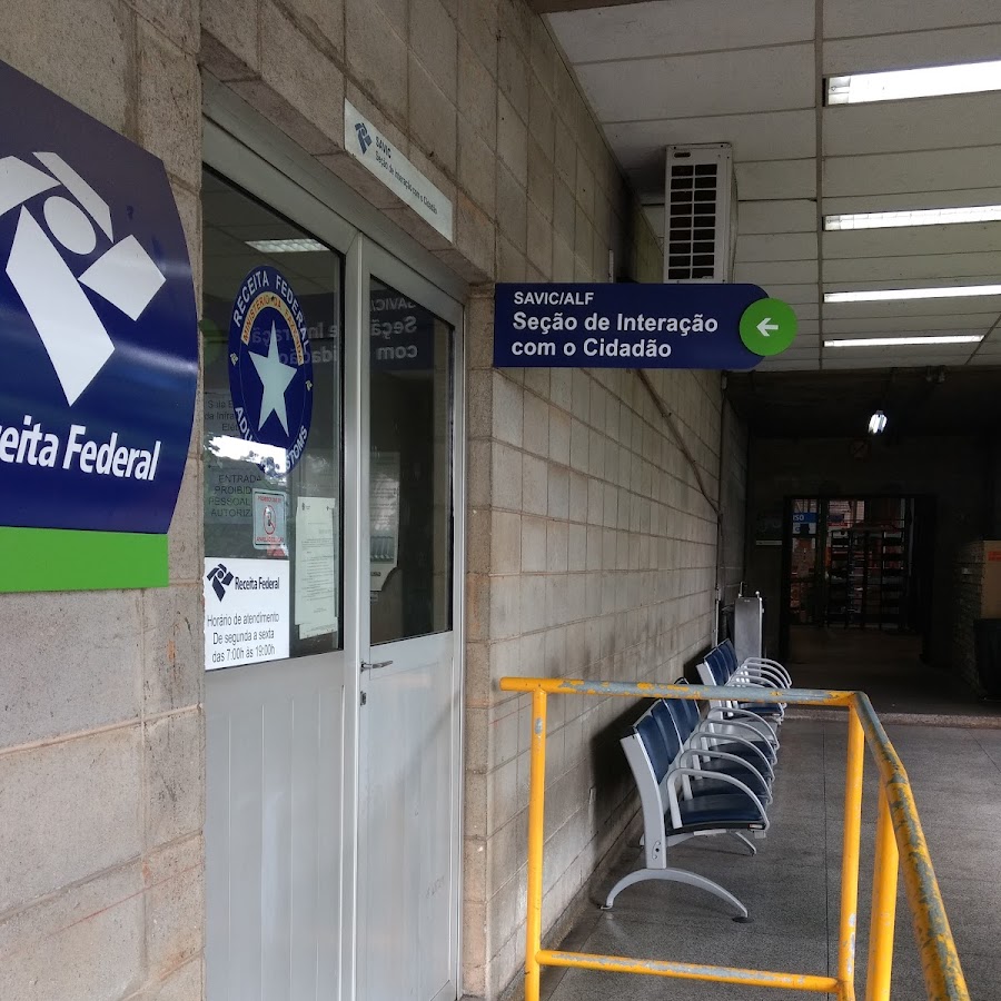 esperando pela alfândega