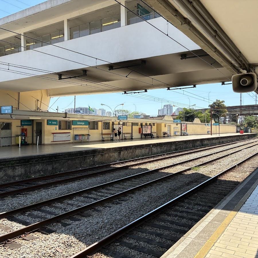 Estação de ônibus para ciclistas