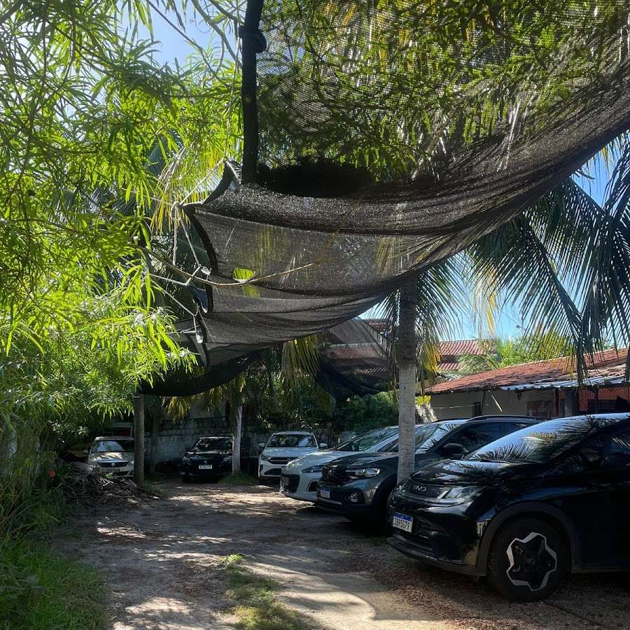 Estacionamento na Sombra