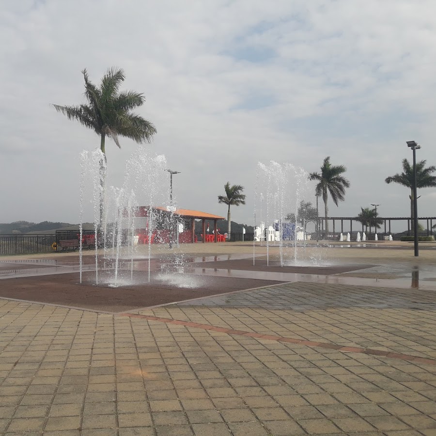 Estacionamentos do Mirante de Guararema