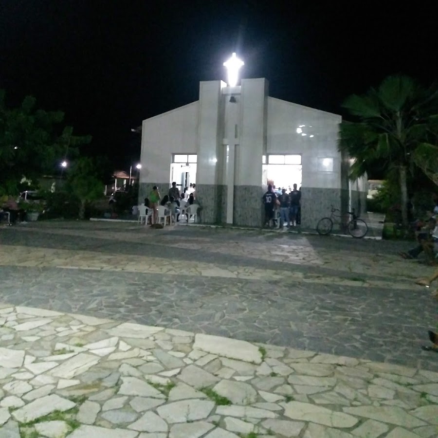 Igreja na vila de Pontal