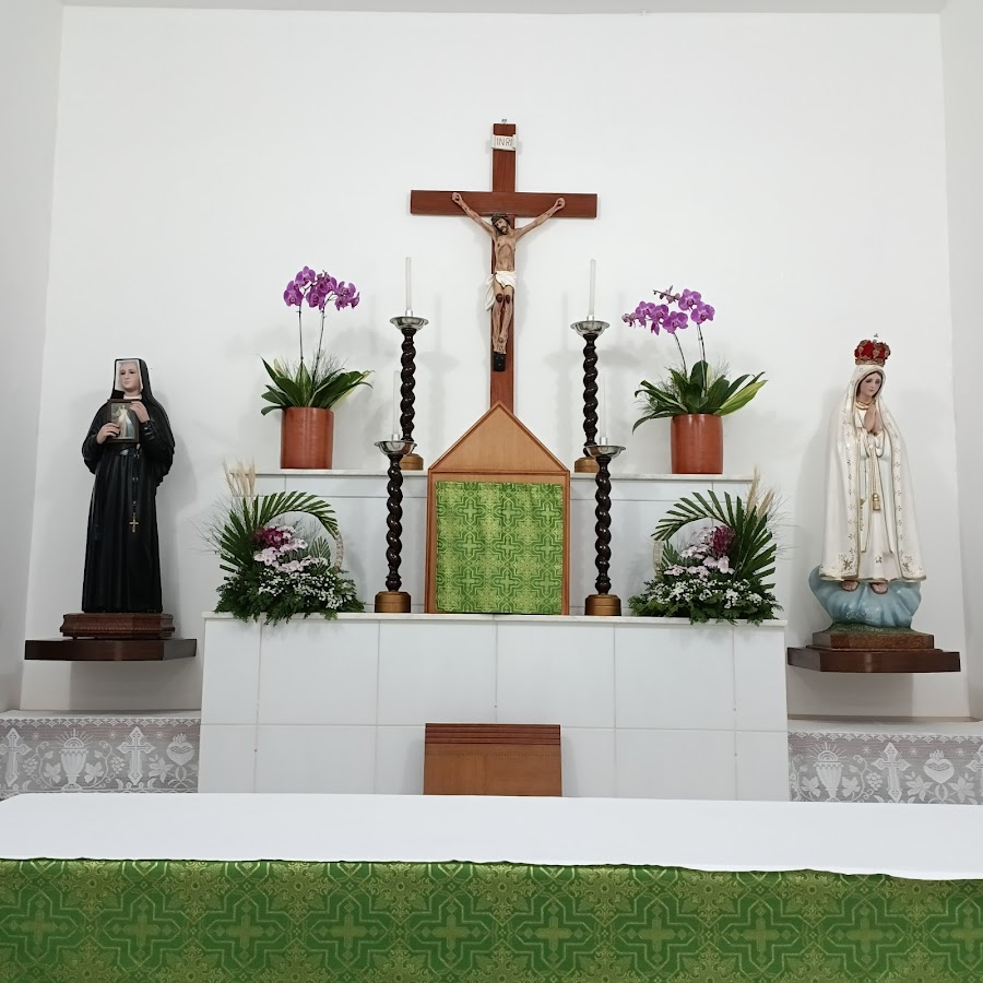 Lateral da igreja católica