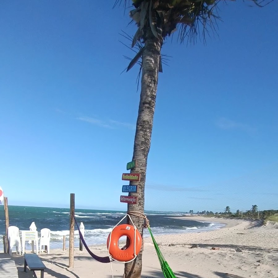 Na frente do restaurante Sabores do Mar