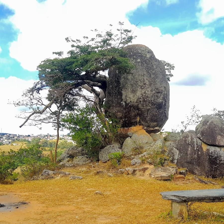 Pedra Chapéu de Sol