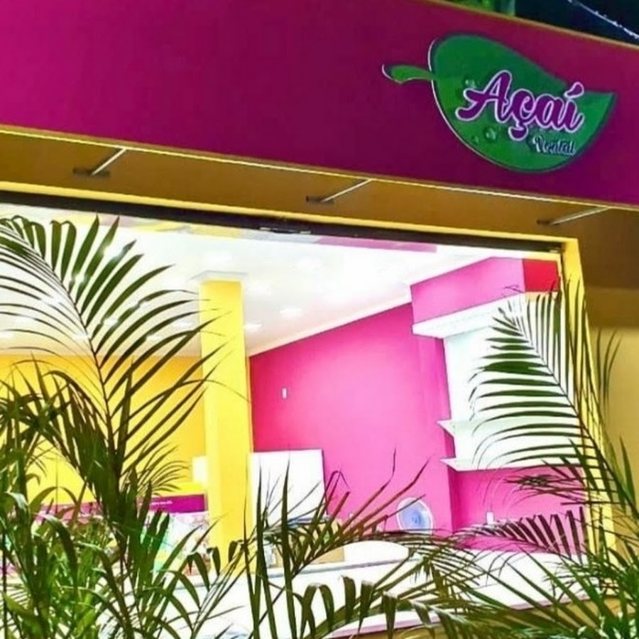 Pontal, river front close to Açai e Cia store.