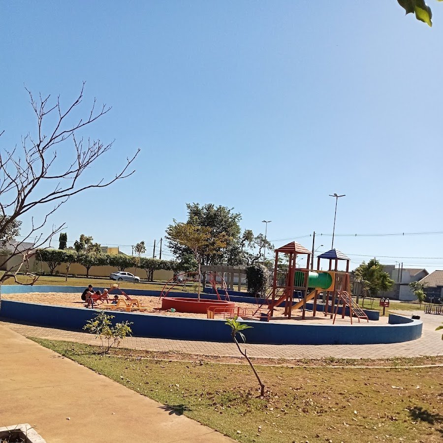 Praça dos Ipés Estacionamento