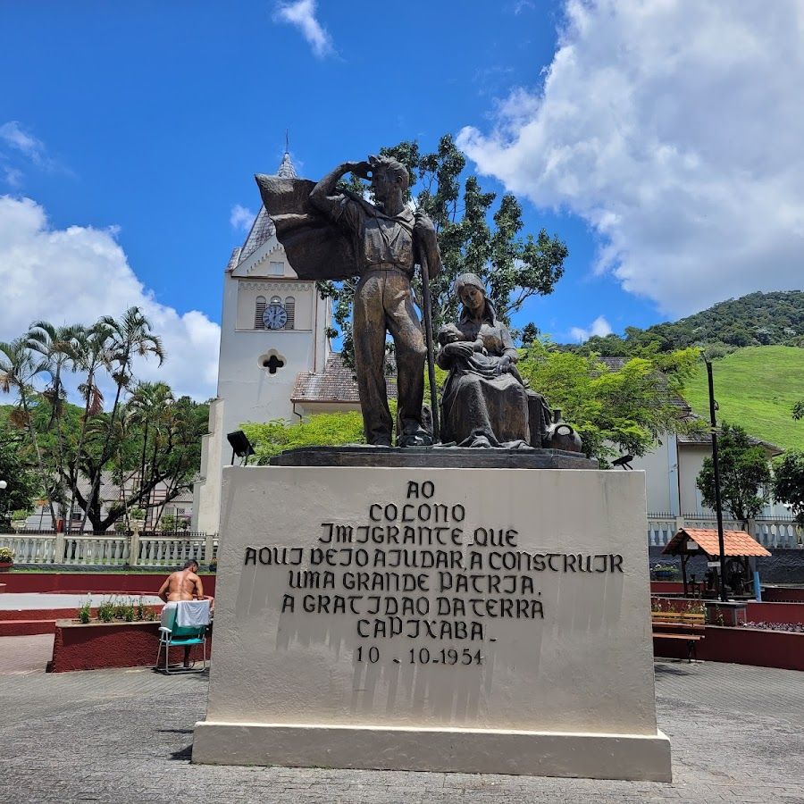 Em frente ao centro cultural hotel imperador