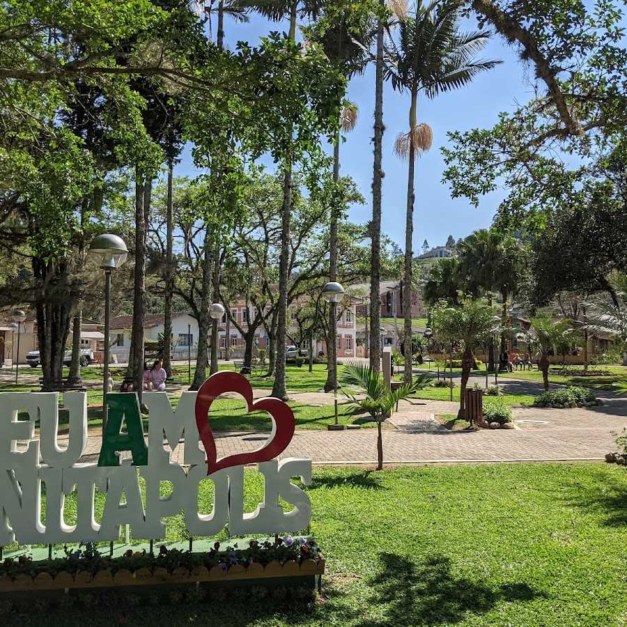 Praça Roberto Beppler (Terreno da Prefeitura