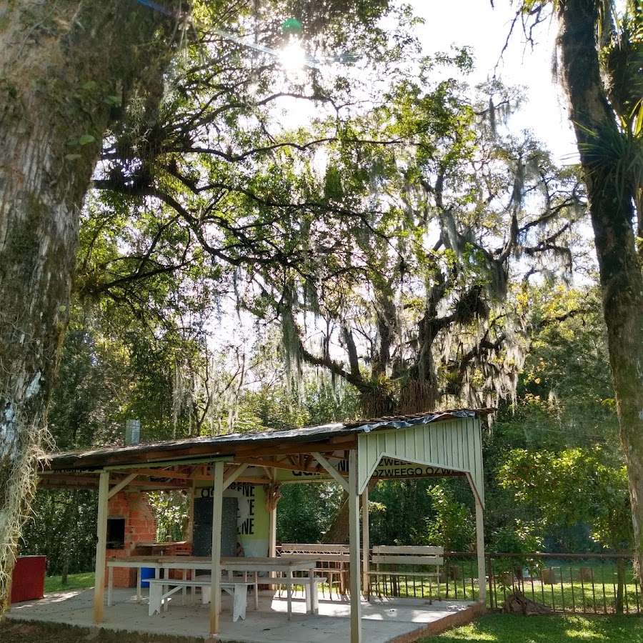 Rancho Feliz - Retiro e Camping