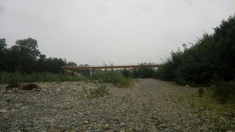 Acampamento à beira do rio Perquilauquén
