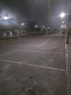 Ao lado do polidesportivo